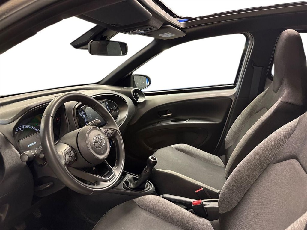 Toyota Aygo X 1,0 VVT-I Air Active 72HK 5d - Image 10