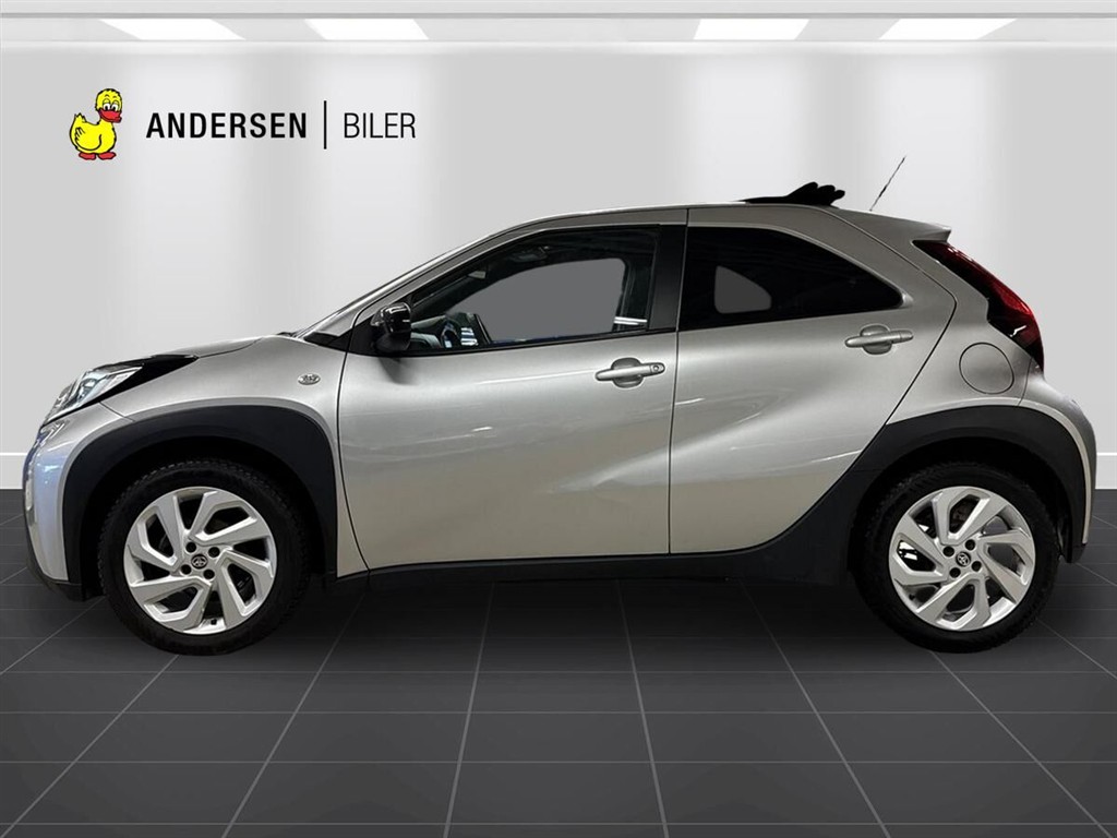 Toyota Aygo X 1,0 VVT-I Air Active 72HK 5d - Image 2
