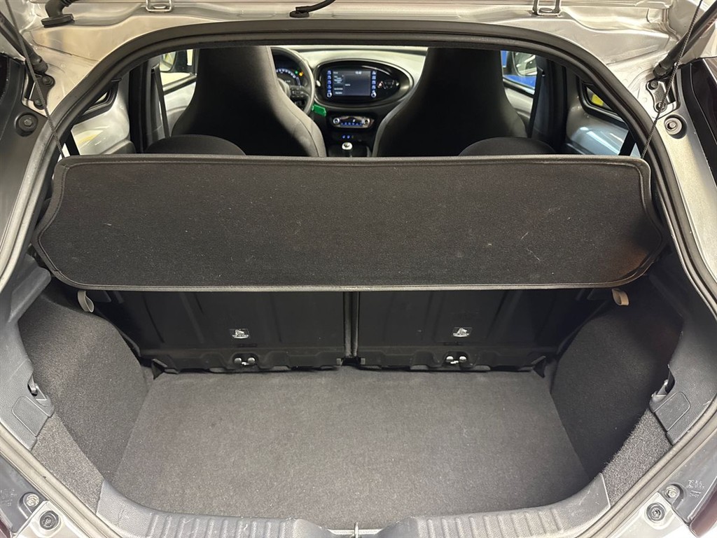 Toyota Aygo X 1,0 VVT-I Air Active 72HK 5d - Image 13