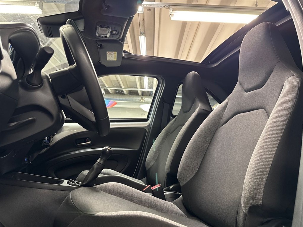 Toyota Aygo X 1,0 VVT-I Air Active 72HK 5d - Image 19