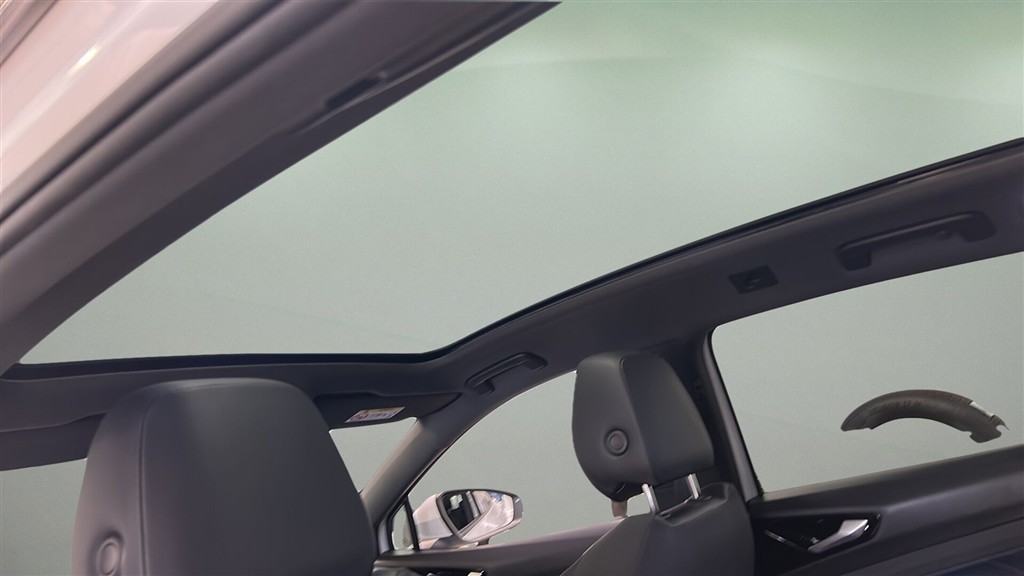 VW ID.4 EL GTX 4Motion 299HK 5d Aut. - Image 9