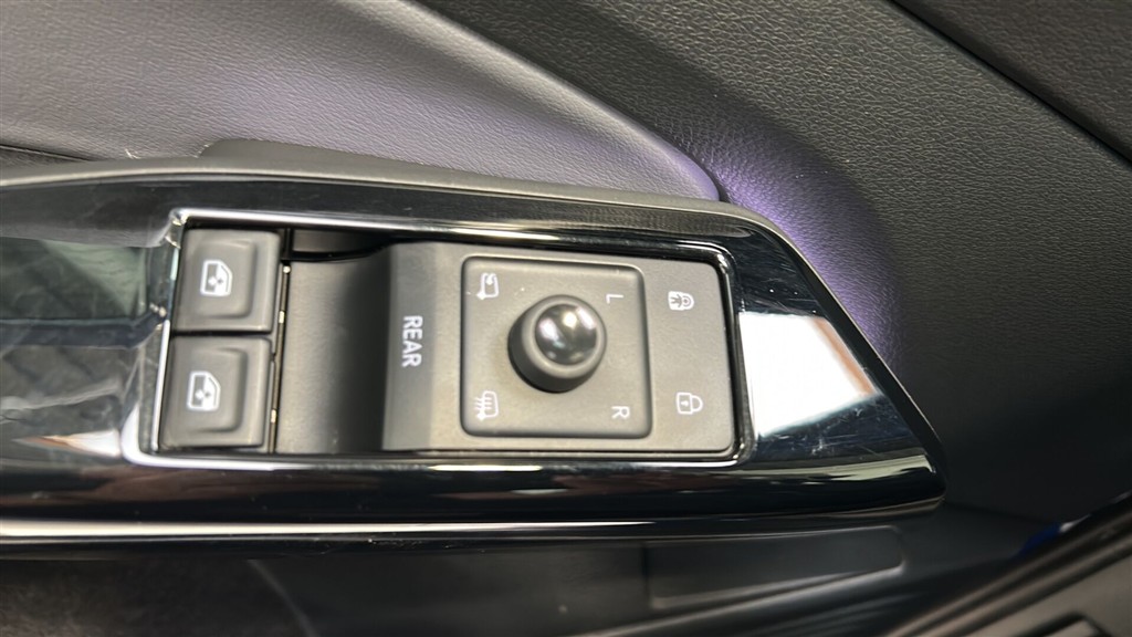 VW ID.4 EL Pro Performance 204HK 5d Aut. - Image 15