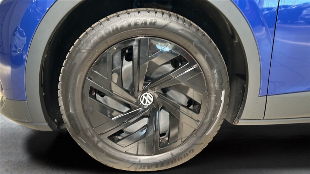 VW ID.4 EL Pro Performance 204HK 5d Aut. - Image 19