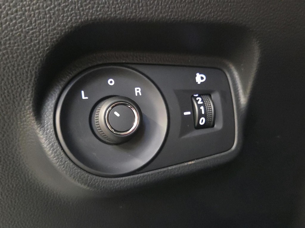MG MG4 Electric EL Standard Range 170HK 5d Aut. - Image 8