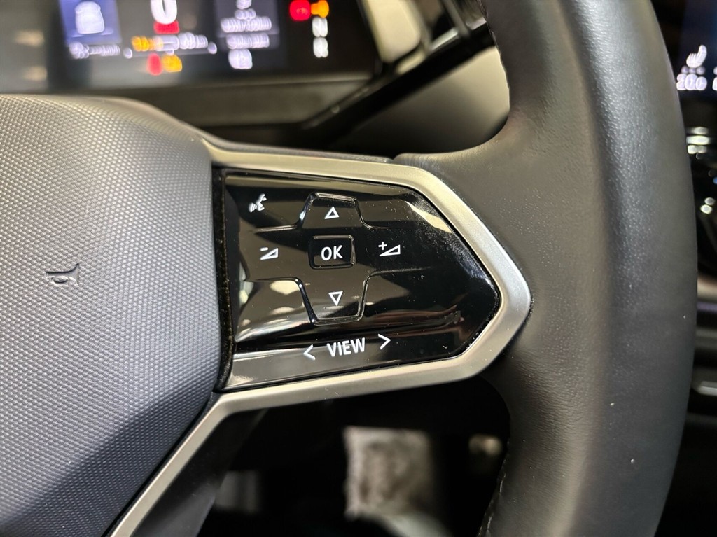 VW ID.4 EL Pro Performance 204HK 5d Aut. - Image 11