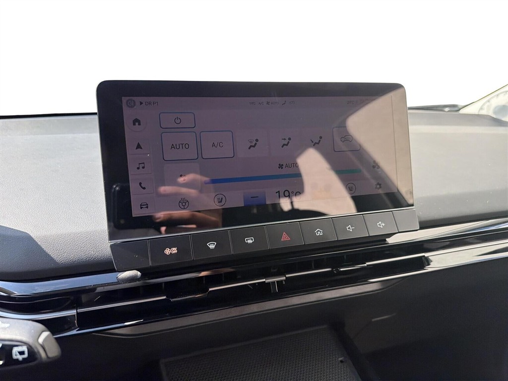 MG MG4 Electric EL Standard Range 170HK 5d Aut. - Image 14