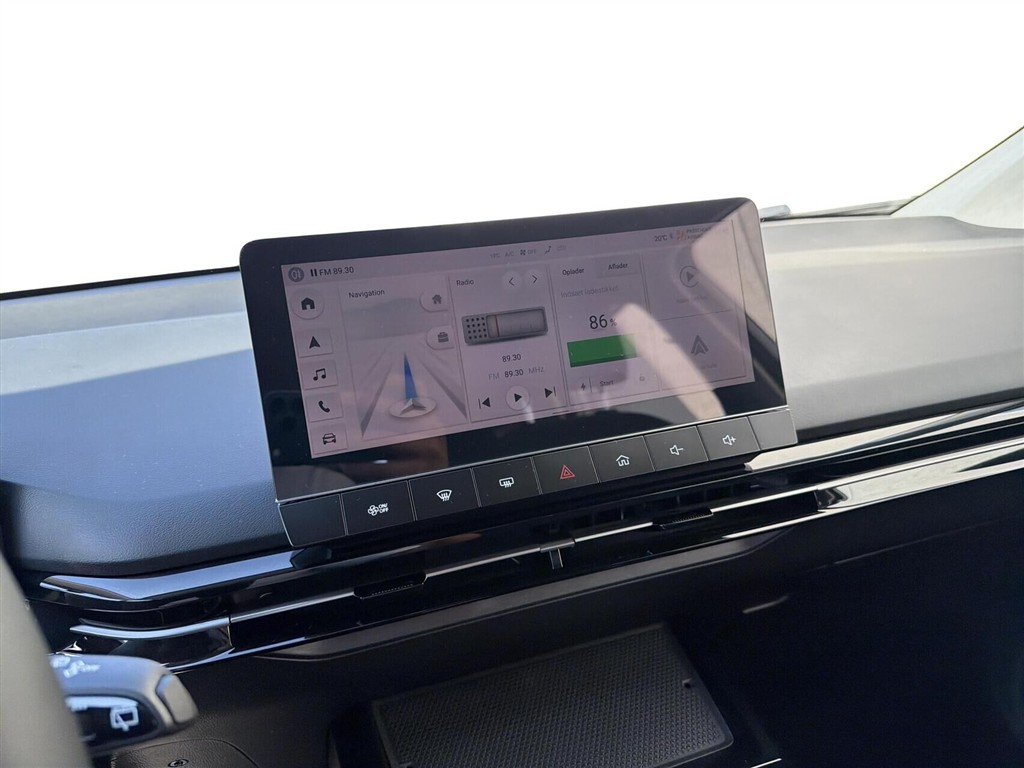 MG MG4 Electric EL Standard Range 170HK 5d Aut. - Image 17