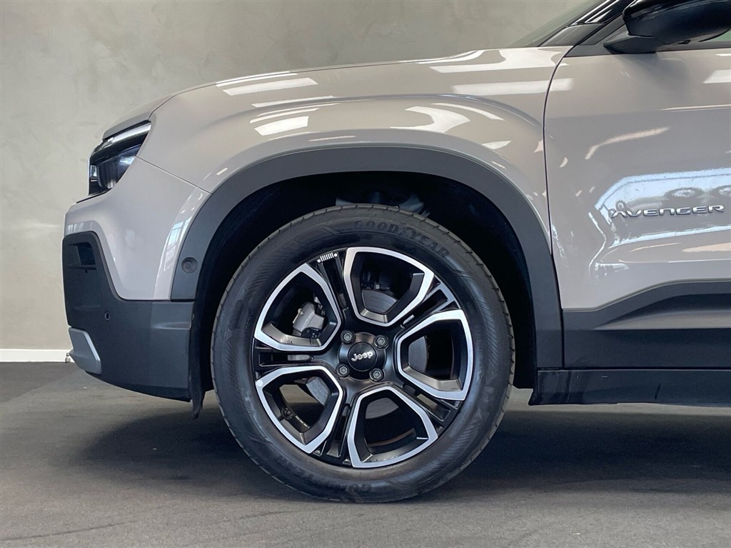 Jeep Avenger EL Summit 156HK 5d Aut. - Image 3