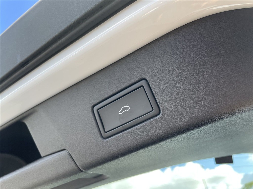 VW ID.5 EL Pro Performance 204HK 5d Aut. - Image 6