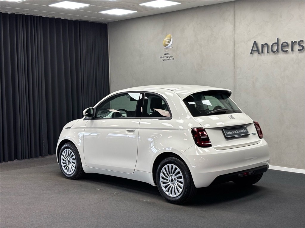 Fiat 500e EL 95HK 3d Aut. - Image 3