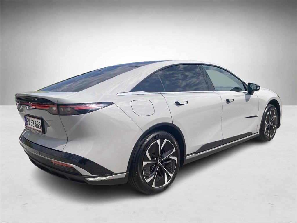 Mazda 6e EL Takumi 245HK 5d Aut. - Image 7