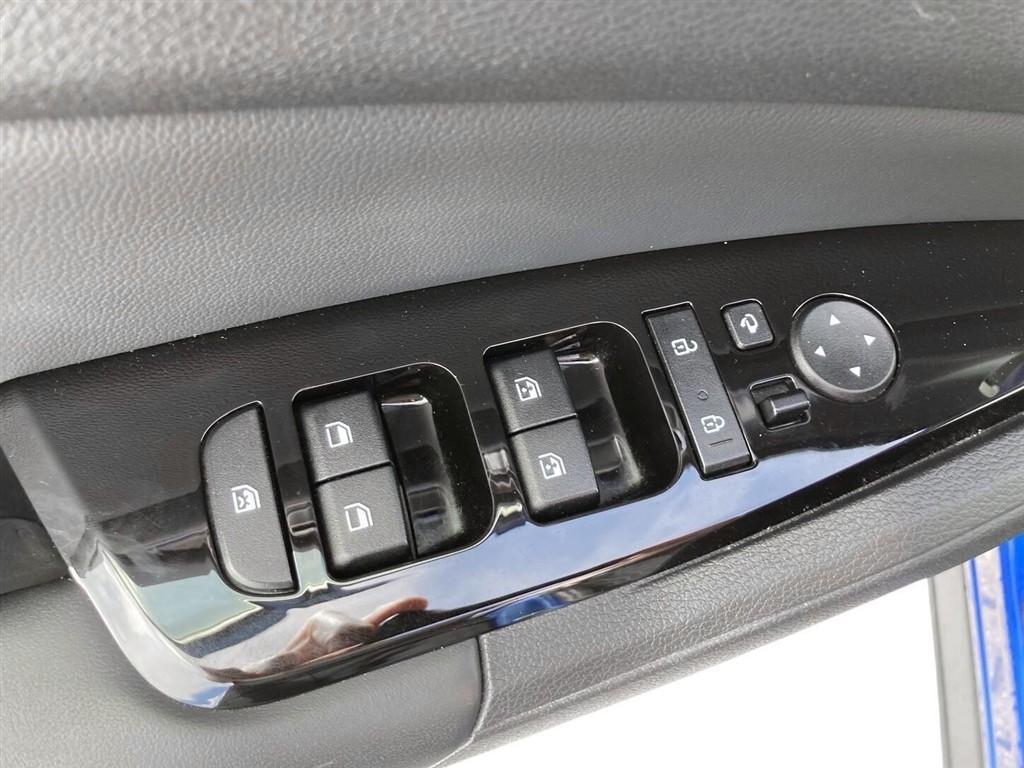 Kia Sportage 1,6 T-GDI Plugin-hybrid Upgrade 4WD DCT 265HK 5d 6g Aut. - Image 12