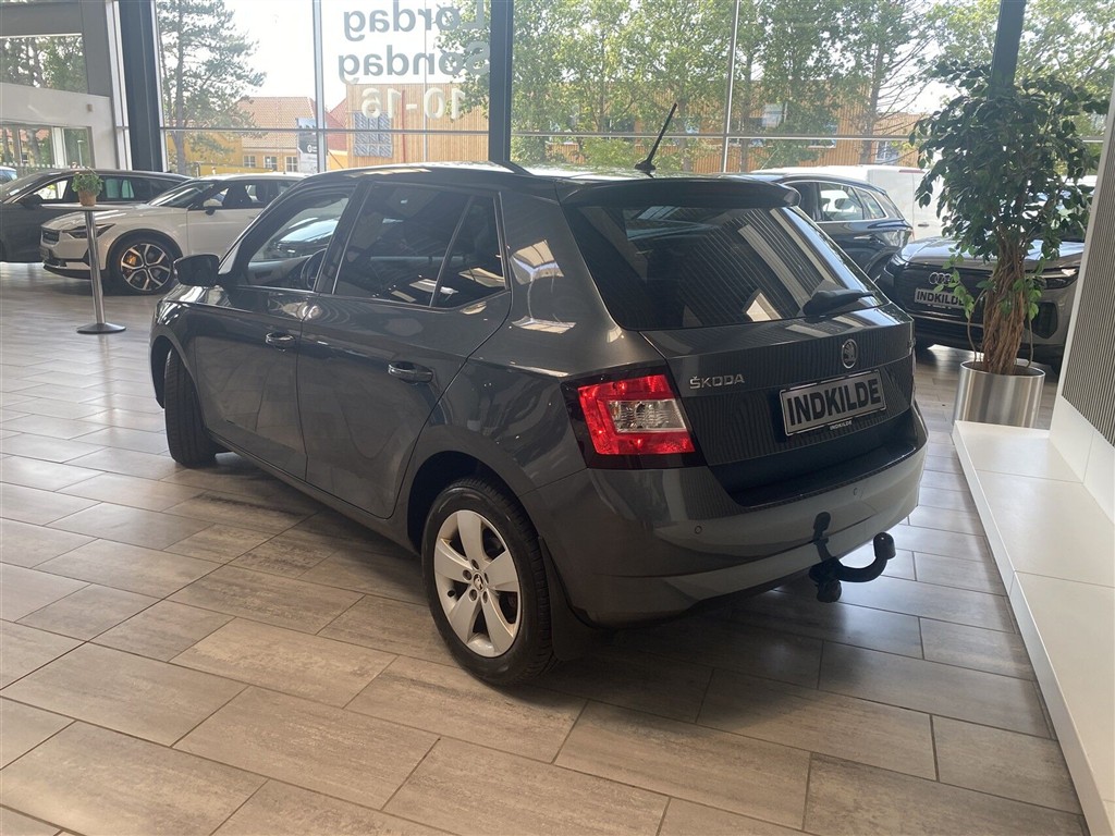 Skoda Fabia 1,0 TSI Ambition DSG 110HK 5d 7g Aut. - Image 2