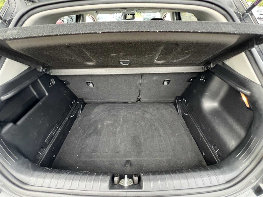 Kia Stonic 1,2 Attraction Advance pakke 84HK 5d Man. - Image 12