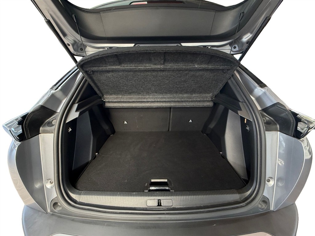 Peugeot e-2008 EL GT 156HK 5d Aut. - Image 15