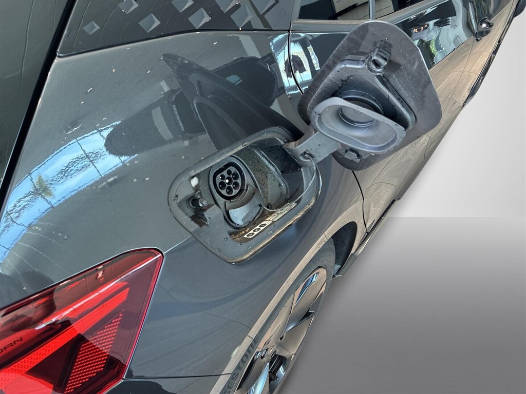 Cupra Born EL Dinamica Pack High 204HK 5d Aut. - Image 16