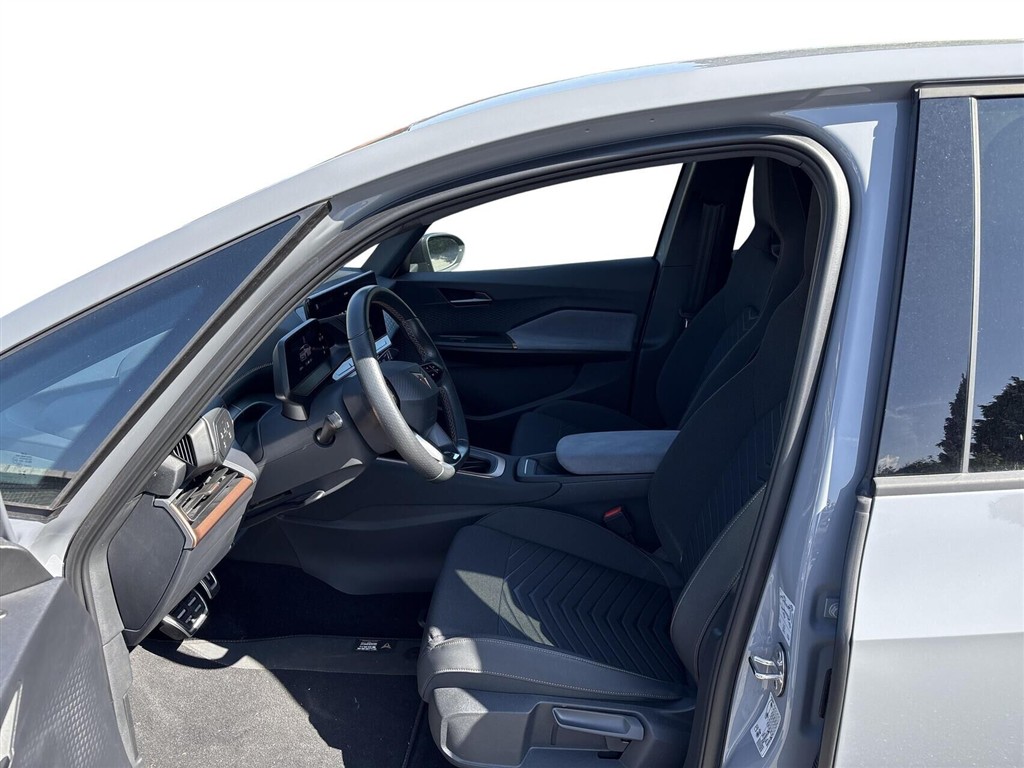 Cupra Born EL Dinamica Pack High 204HK 5d Aut. - Image 4