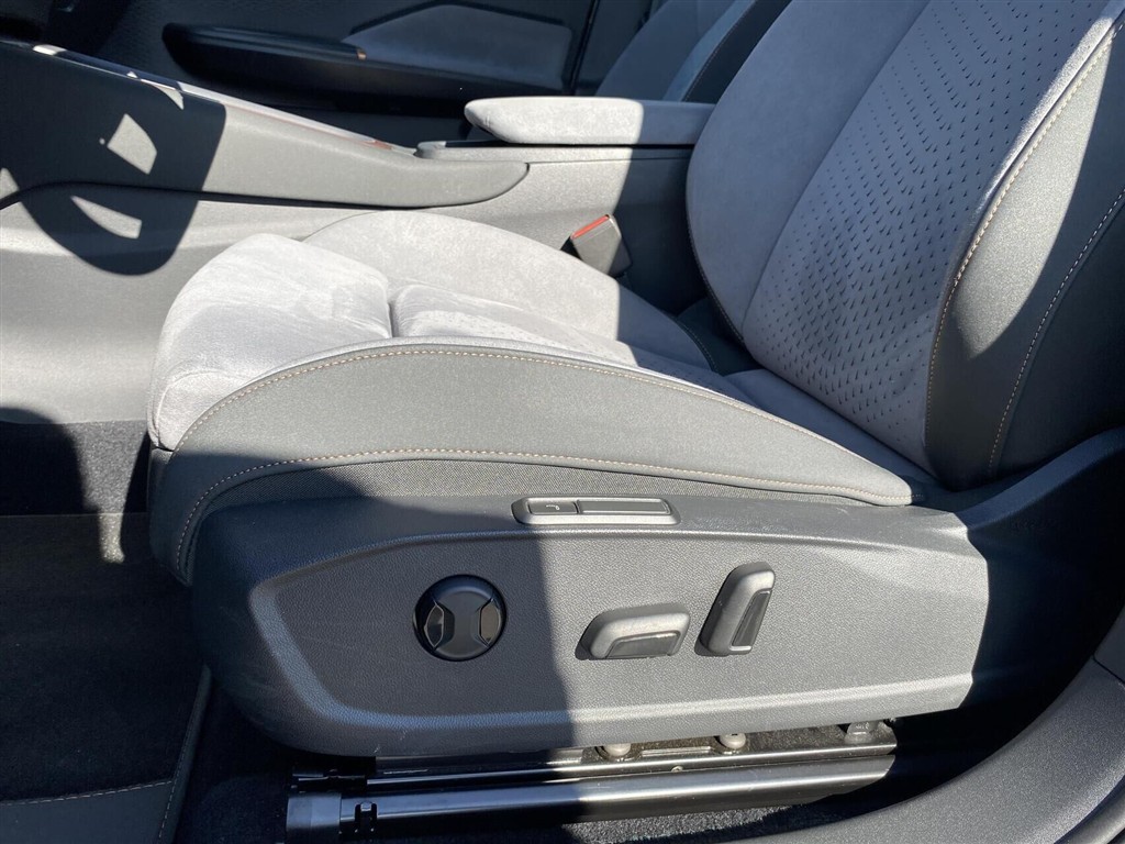 Cupra Born EL Dinamica Pack High 204HK 5d Aut. - Image 9