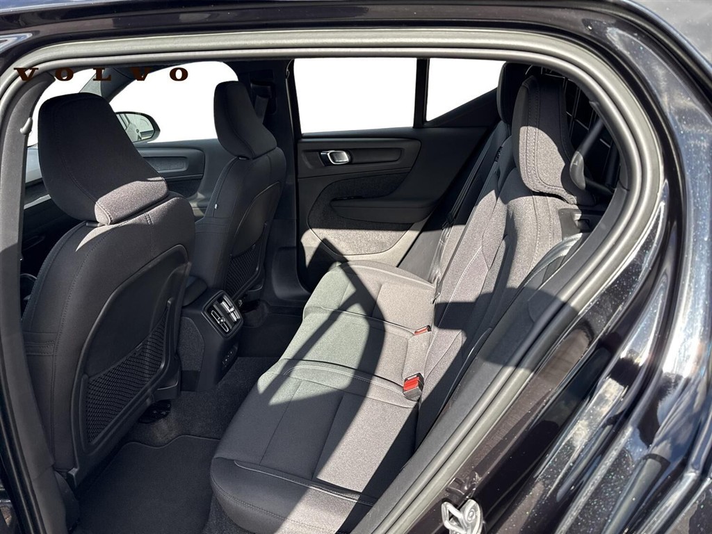 Volvo XC40 P6 Recharge Plus 231HK 5d Aut. - Image 7