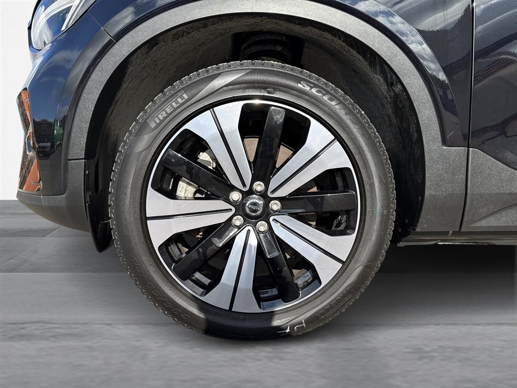Volvo XC40 P6 Recharge Plus 231HK 5d Aut. - Image 10