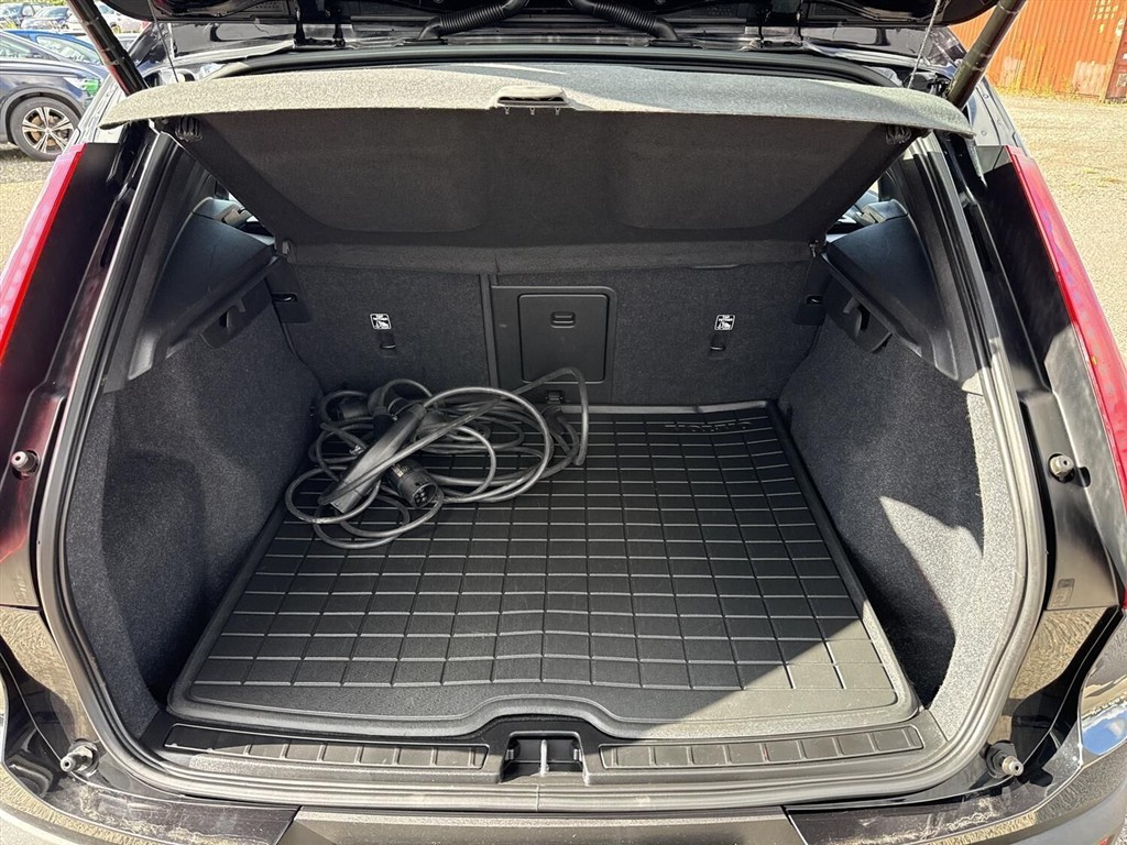 Volvo XC40 P6 Recharge Plus 231HK 5d Aut. - Image 14