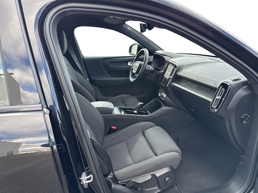 Volvo XC40 P6 Recharge Plus 231HK 5d Aut. - Image 5