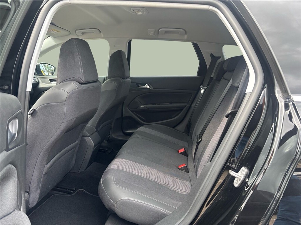 Peugeot 308 SW 1,5 BlueHDi Allure Grand 130HK Stc 6g - Image 12
