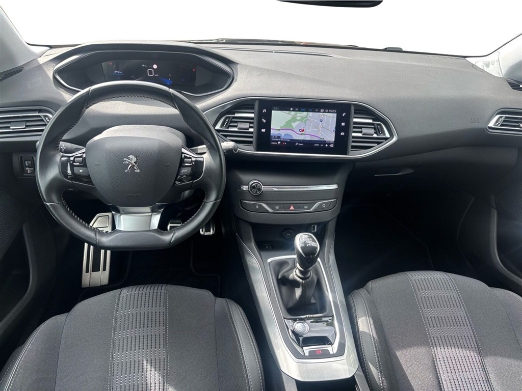 Peugeot 308 SW 1,5 BlueHDi Allure Grand 130HK Stc 6g - Image 13