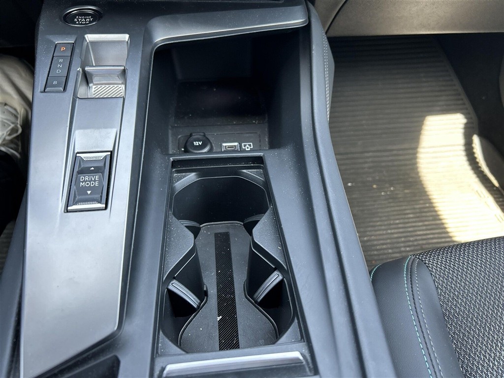 Peugeot 308 1,6 Plugin-hybrid First Selection EAT8 180HK 5d 8g Aut. - Image 10