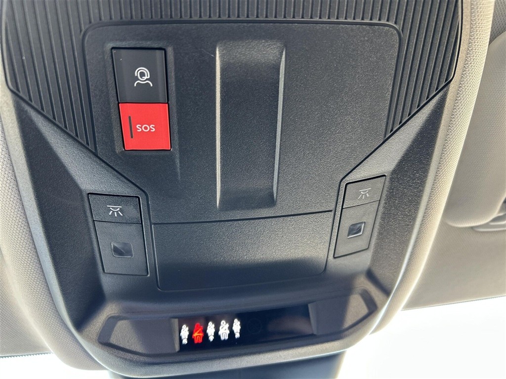 Peugeot 308 1,6 Plugin-hybrid First Selection EAT8 180HK 5d 8g Aut. - Image 14