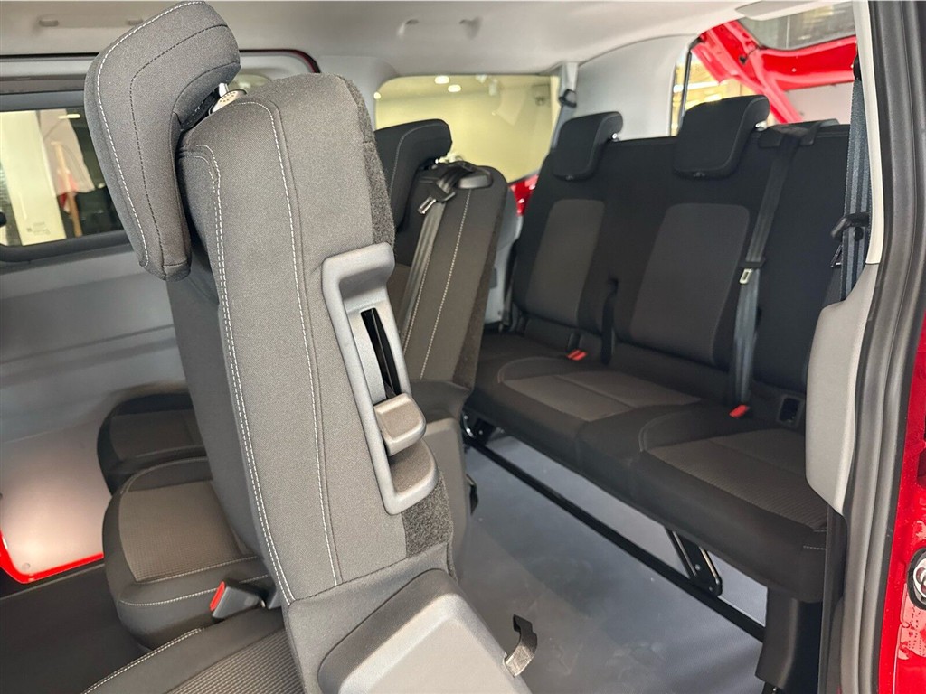 VW e-Transporter 9 Sæder EL Comfort 136HK Aut. - Image 13