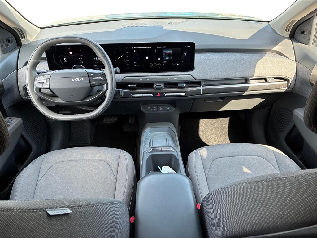 Kia EV3 Long Range Access 204HK 5d Aut. - Image 4