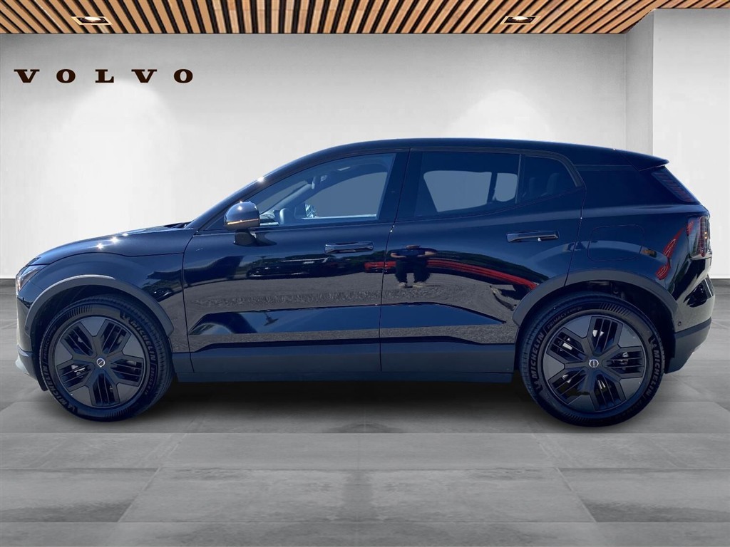 Volvo EX30 Cross Country P8 Twin Motor Performance Ultra AWD 428HK 5d Aut. - Image 3