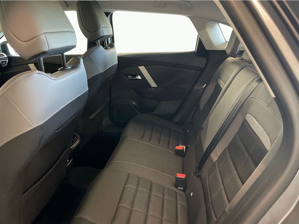 Citroën e-C4 X EL Plus 136HK 5d Aut. - Image 16