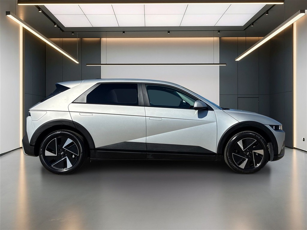 Hyundai Ioniq 5 Electric 63 kWh Essential 170HK 5d Aut. - Image 5