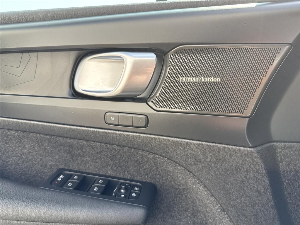 Volvo C40 P6 Recharge Ultimate 231HK 4d Aut. - Image 17