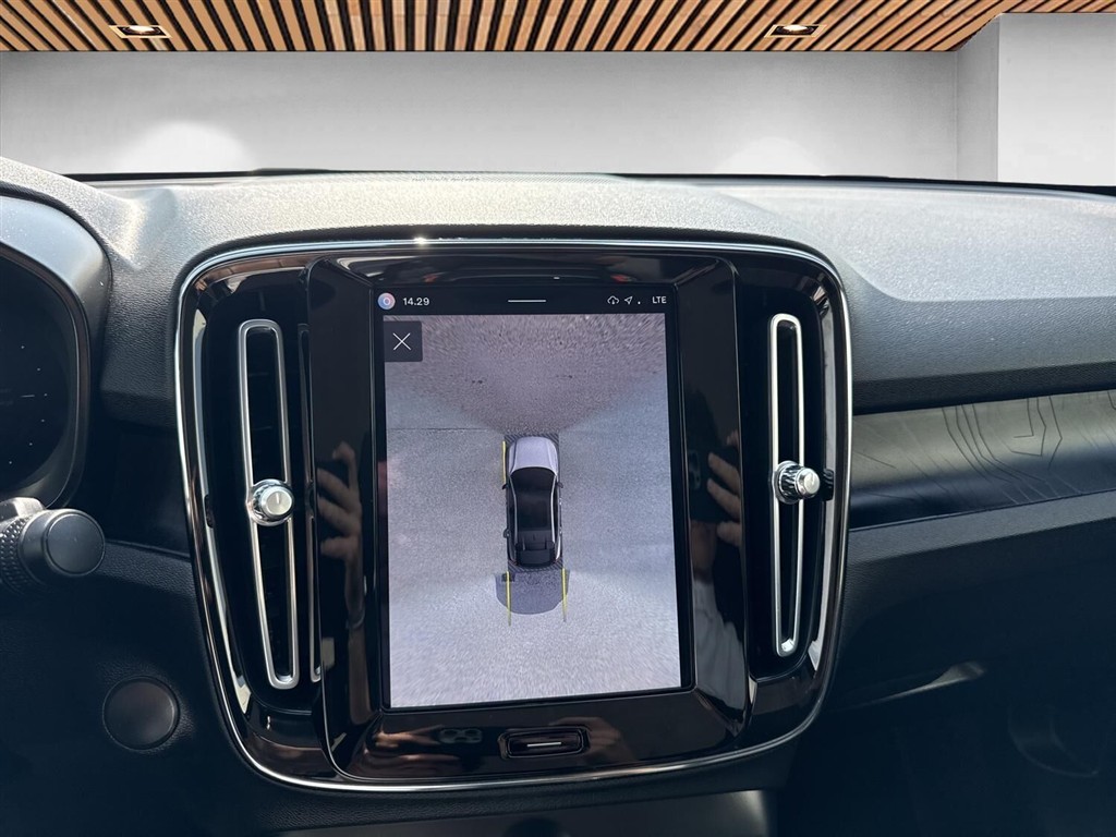 Volvo C40 P6 Recharge Ultimate 231HK 4d Aut. - Image 18