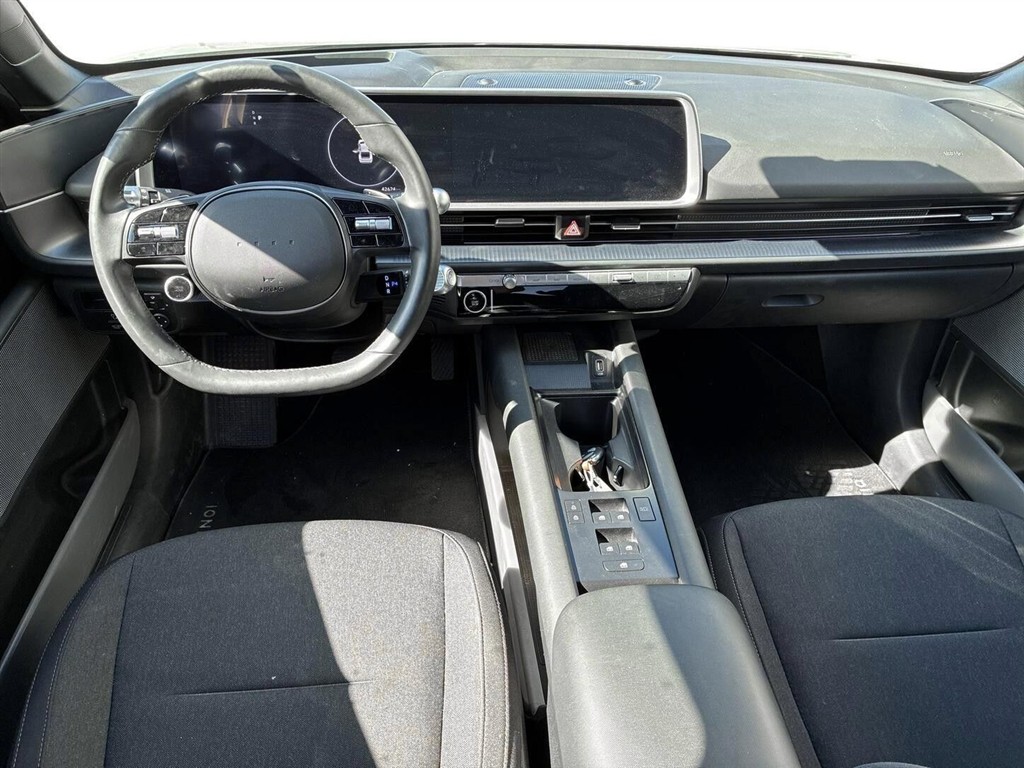 Hyundai Ioniq 6 Electric 77,4 kWh Advanced 229HK Aut. - Image 4