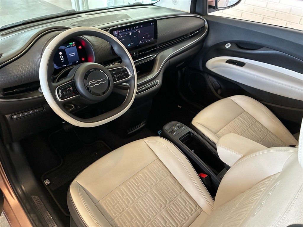 Fiat 500e EL La Prima By Bocelli 118HK 3d Aut. - Image 5