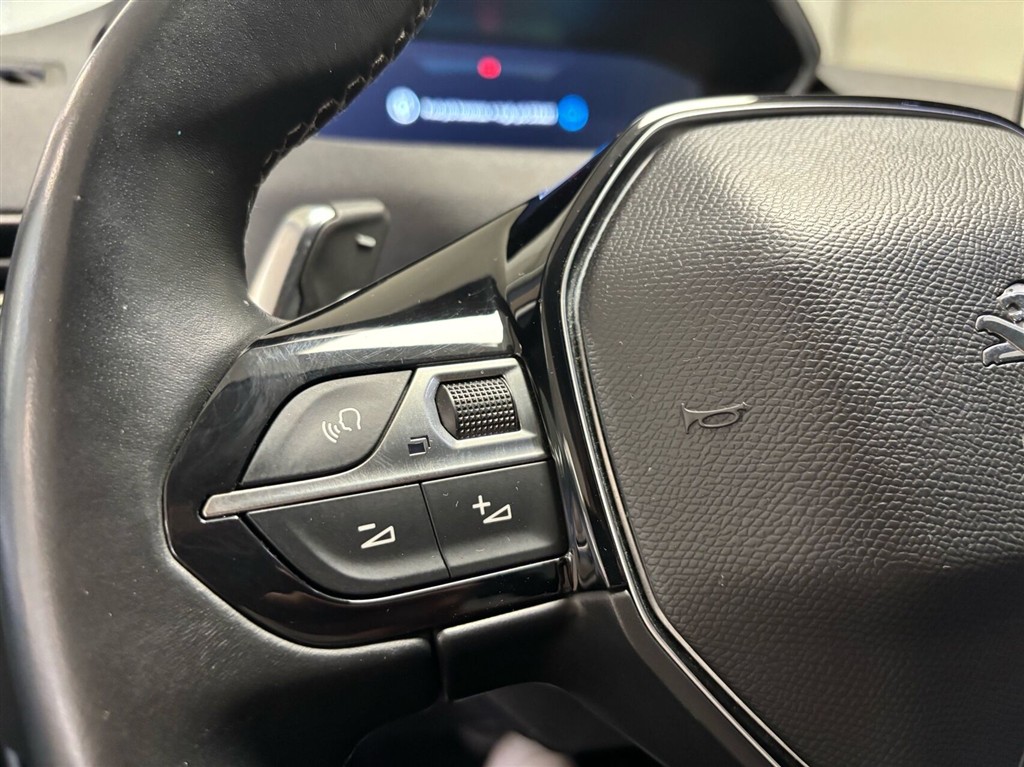Peugeot 3008 1,6 PureTech Plugin-hybrid Allure LTD EAT8 225HK 5d 8g Aut. - Image 11