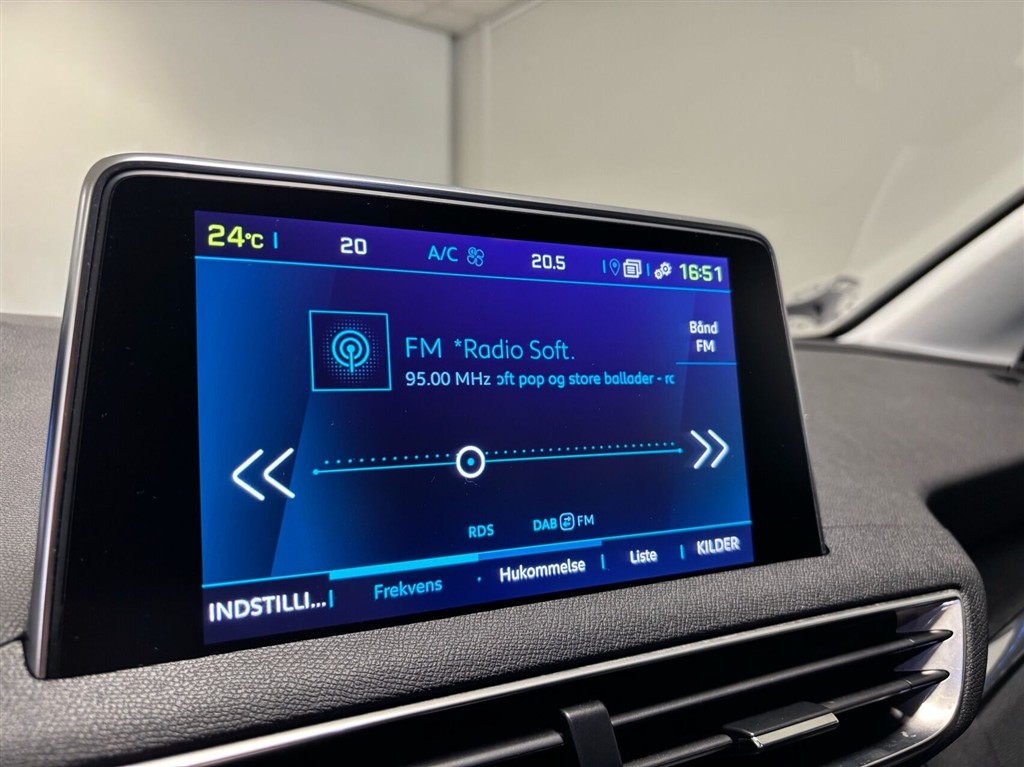 Peugeot 3008 1,6 PureTech Plugin-hybrid Allure LTD EAT8 225HK 5d 8g Aut. - Image 15