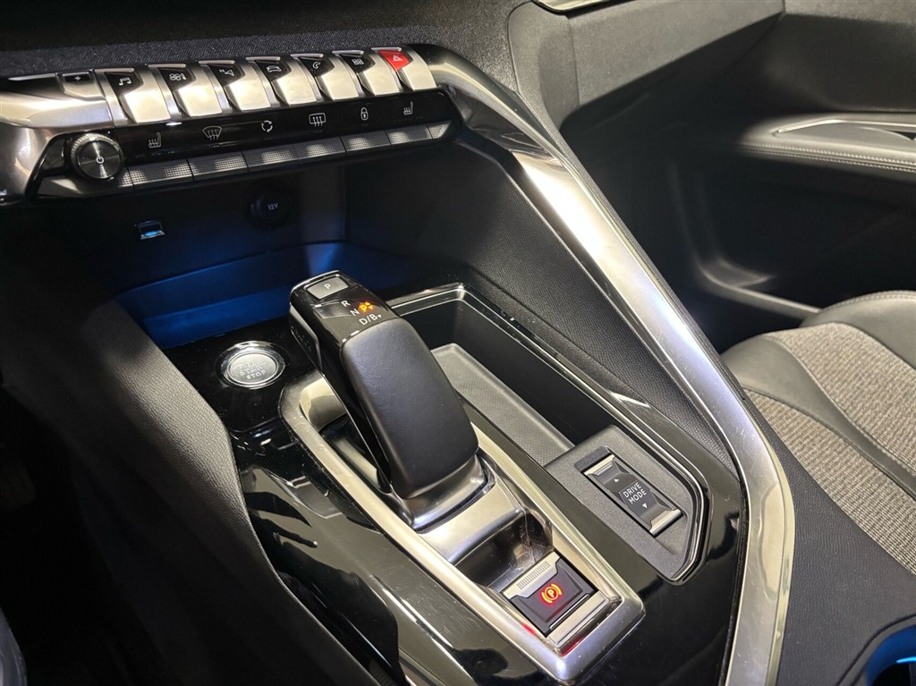 Peugeot 3008 1,6 PureTech Plugin-hybrid Allure LTD EAT8 225HK 5d 8g Aut. - Image 19