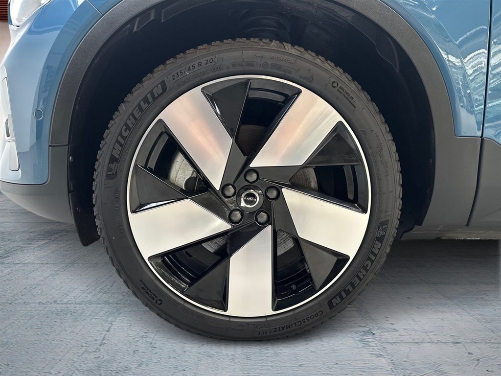 Volvo C40 P8 Recharge Twin Ultimate AWD 408HK 4d Aut. - Image 10
