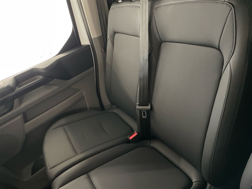 Ford E-Transit Custom 320 L1H1 EL Trend 136HK Van Aut. - Image 21