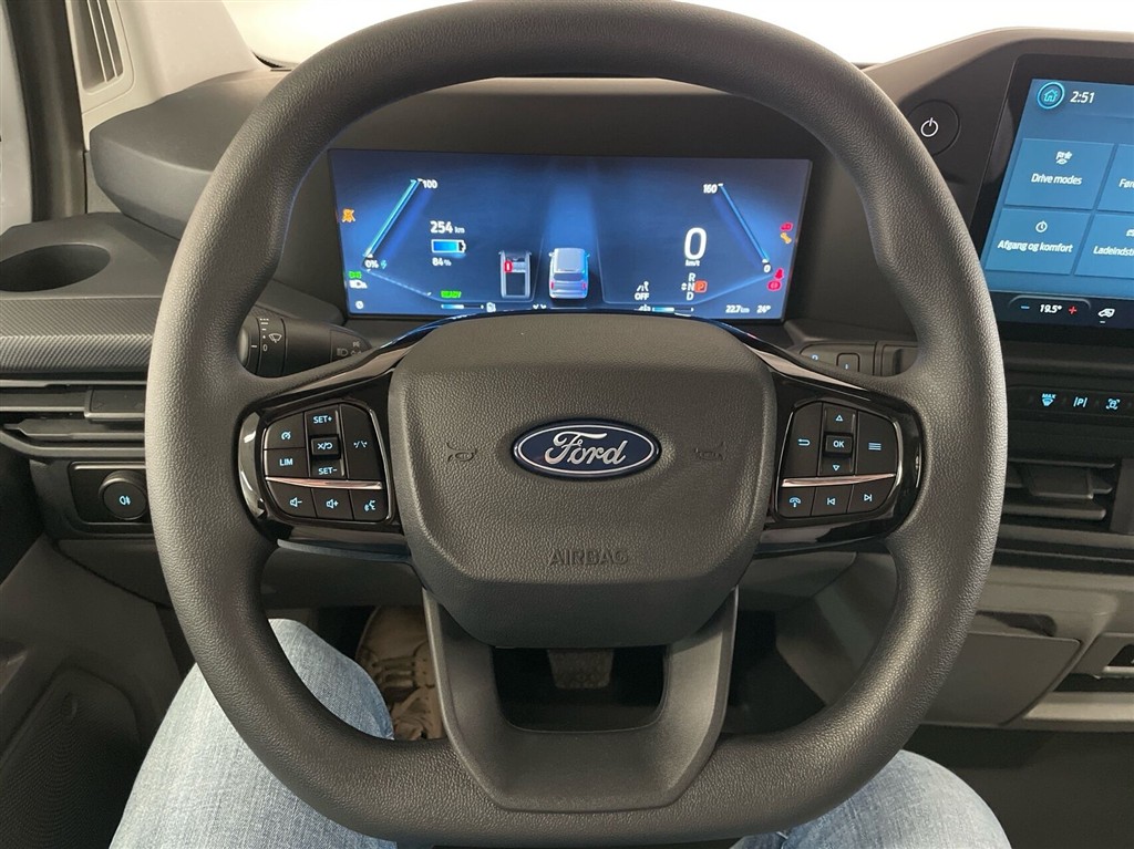 Ford E-Transit Custom 320 L1H1 EL Trend 136HK Van Aut. - Image 22