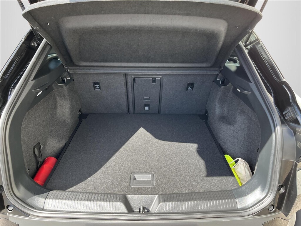 VW ID.4 EL Pro Performance 204HK 5d Aut. - Image 10