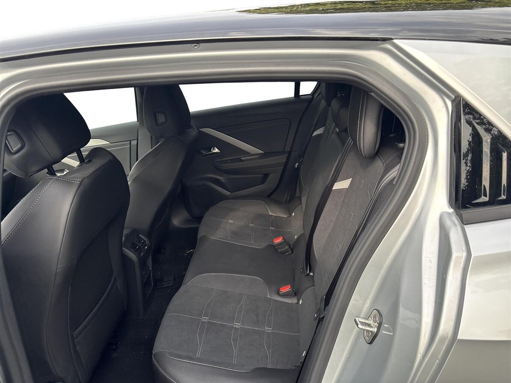 Opel Astra-e EL GS 156HK 5d Aut. - Image 5