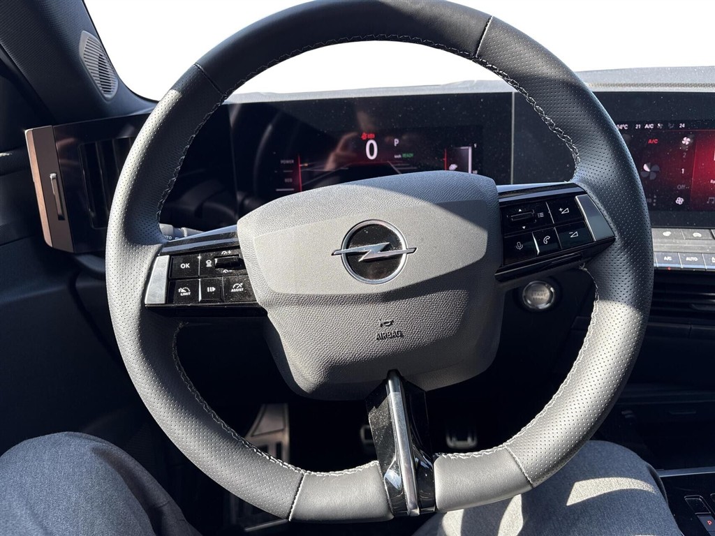 Opel Astra-e EL Ultimate 156HK 5d Aut. - Image 10