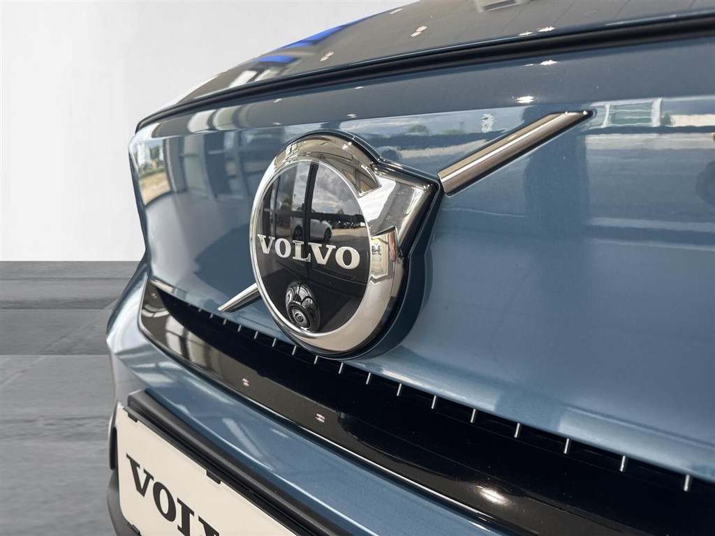 Volvo EX40 Single Motor Extended Range Core 252HK 5d Aut. - Image 10