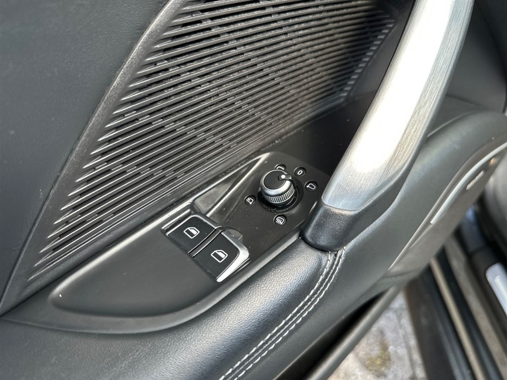 Audi TTS Roadster 2,0 TFSI Quattro 310HK Cabr. 6g - Image 24